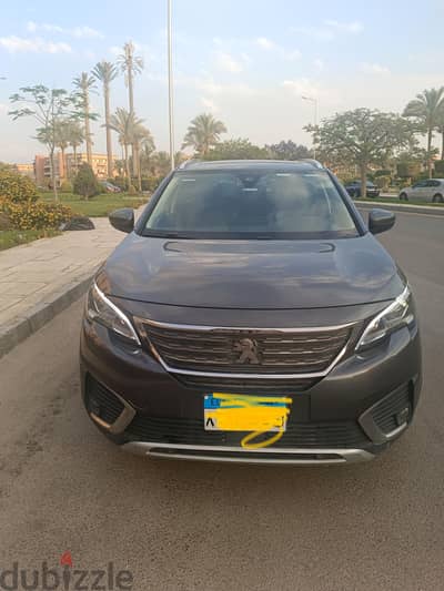 Peugeot 5008 2020 Allure plus اول يد فابريقة بالكامل صيانات التوكيل