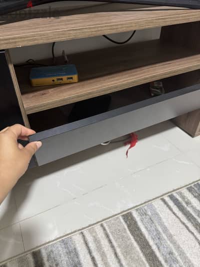 Tv unit
