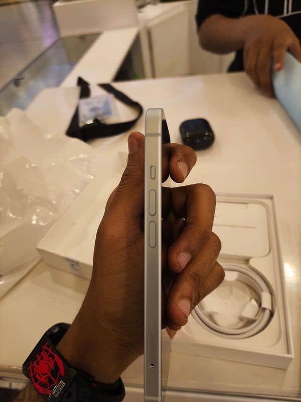 iphone 15 ABM 1