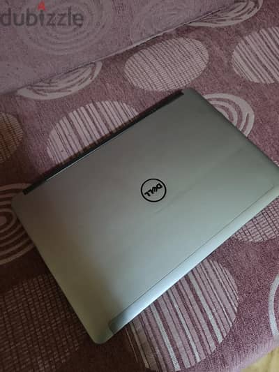 laptop Dell core i7 جيل الرابع