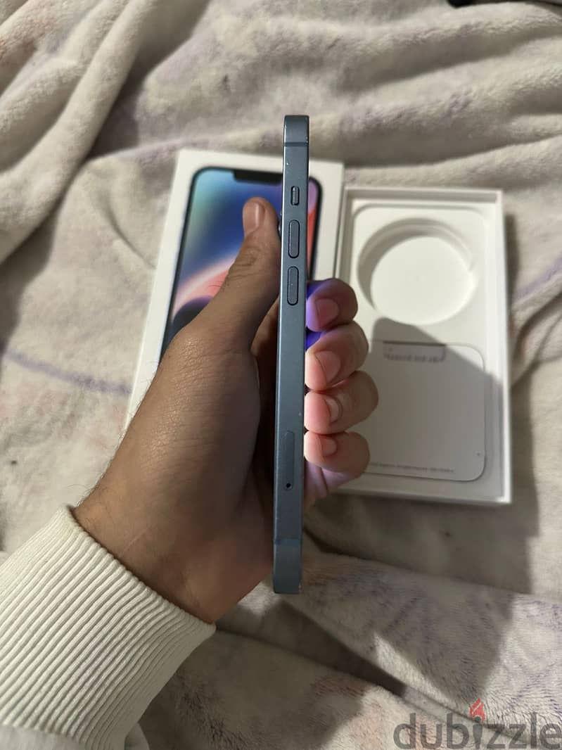 Apple - iPhone 14 2
