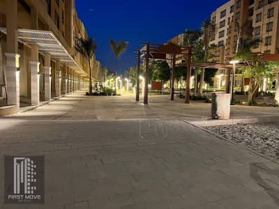 شقة للبيع بتصميم كلاسيك وفيو البرج جاهزة للسكن متشطبة بالكامل استلام فوري بالعاصمه الاداريه بكمبوند المقصد Al Maqsad Compound
