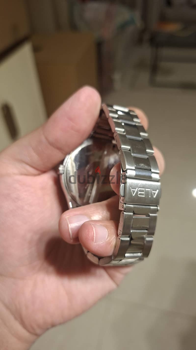 Alba Brown Dial 2