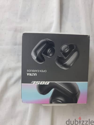 ultra open earbuds by BOSE . black. 5v