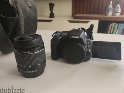 canon 200d + 18-55 lens + original bag + memory