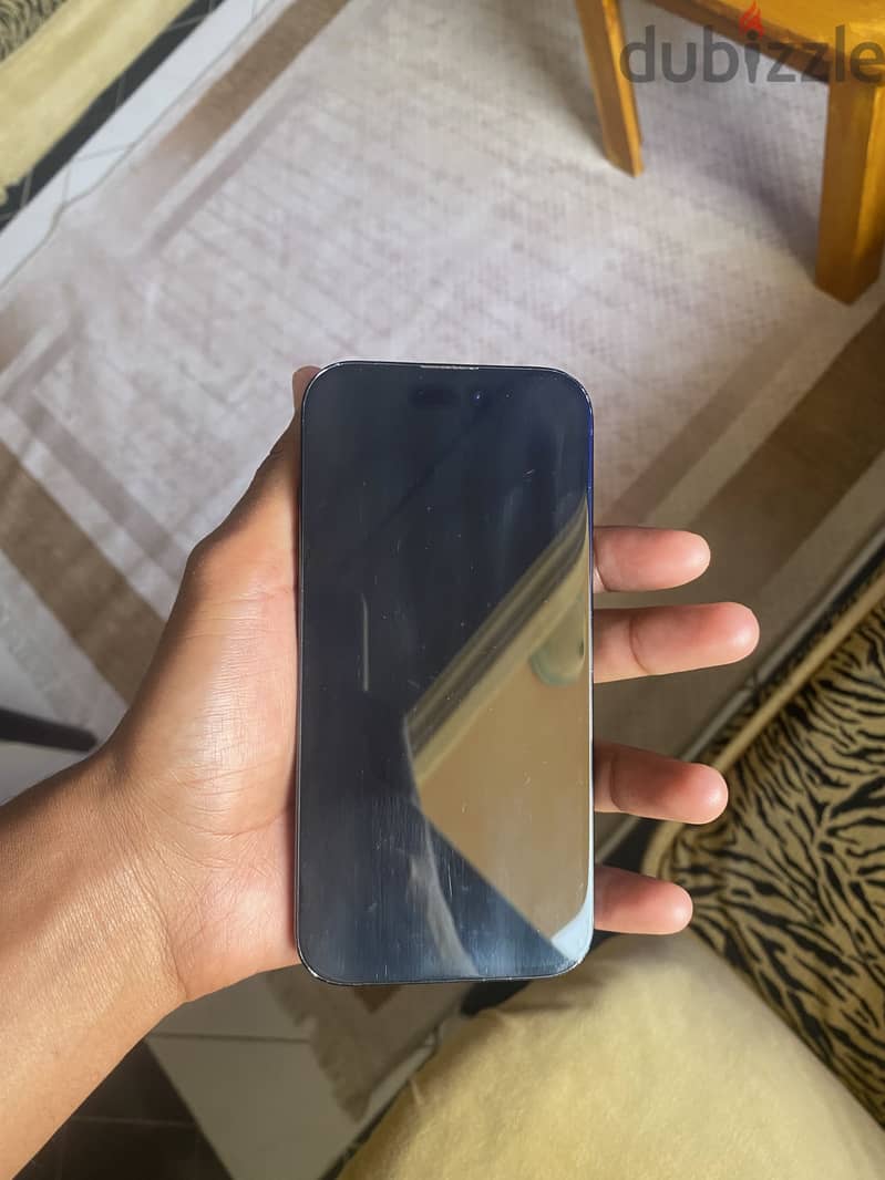 iPhone 15 87% battery 1