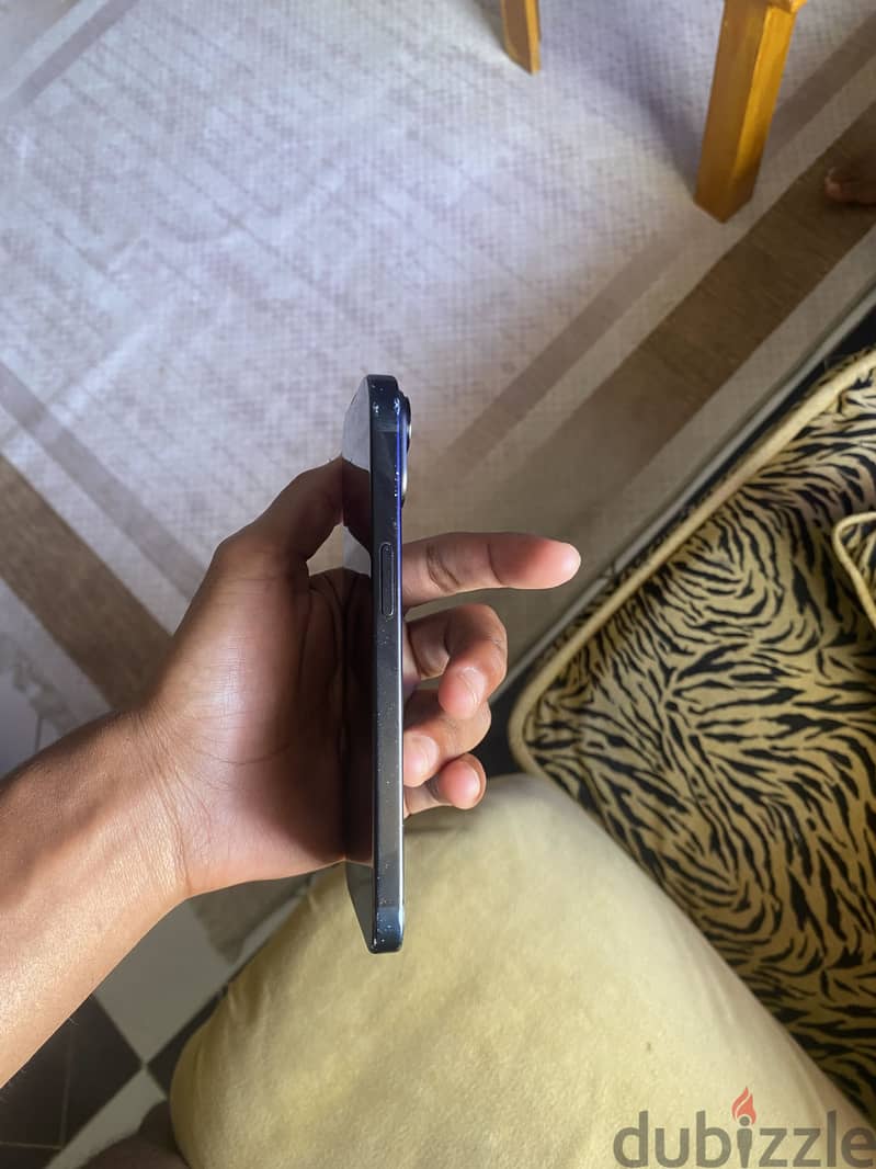 iPhone 15 87% battery 5
