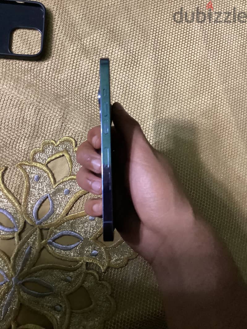 Iphone 13pro used 6