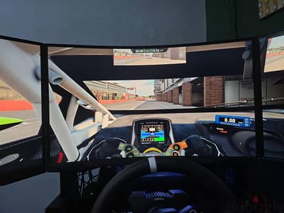 racing simulator full setup Moza R5