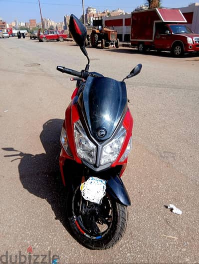 سكوتر sym jet 14حاله ماشاء الله معمله كل صياناته معاه رخصه سنتين