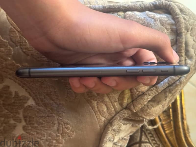 iPhone 11 2