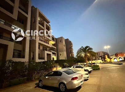 شقة أرضي ١٤٨م بحديقة ٢٠٠م للبيع في كايرو فيستفال سيتي (CFC) التجمع الخامس