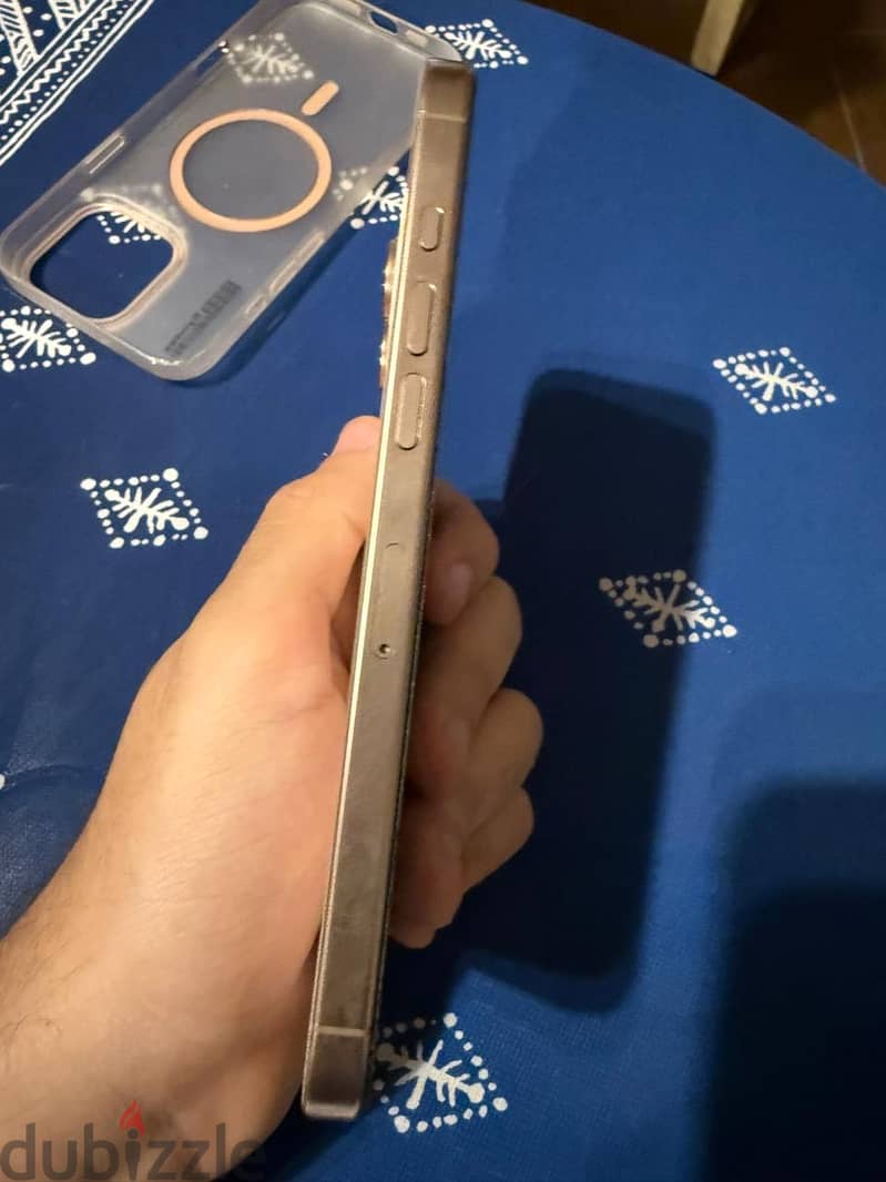 Apple - iPhone 16 Pro Max 2