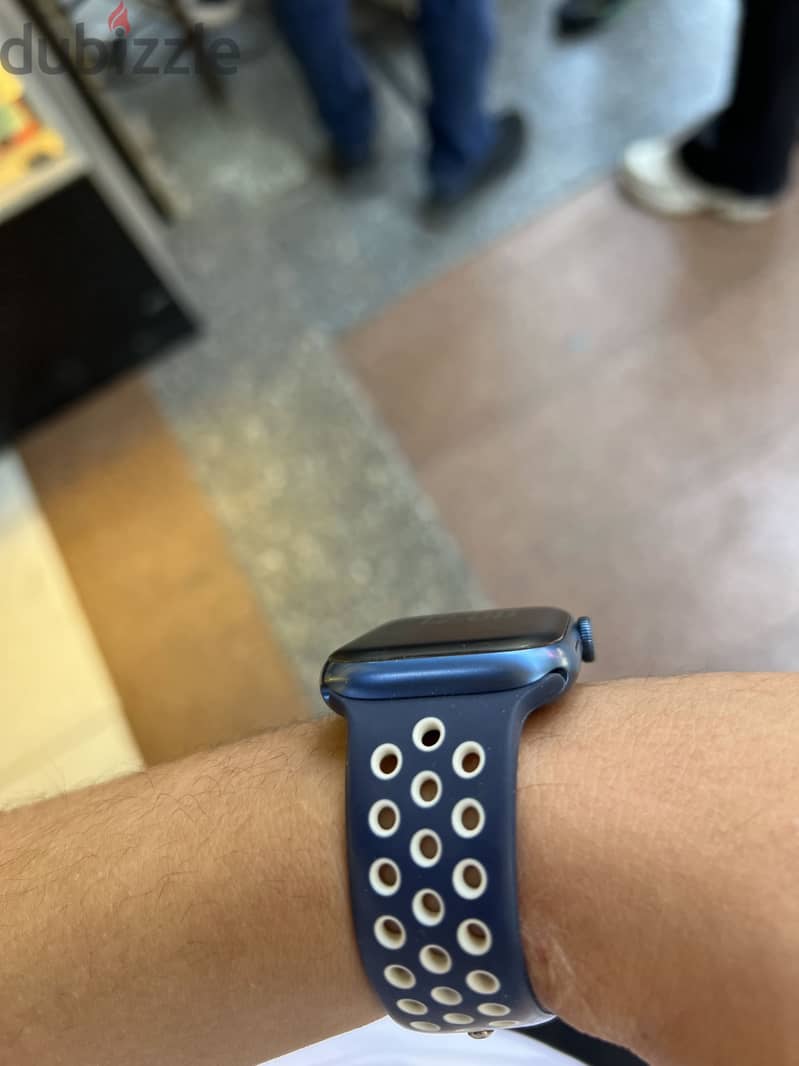Apple watch series 7 97% 1