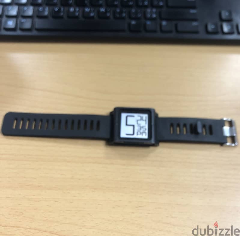 Apple iPod nano 16G 6th Generation with strap 2
