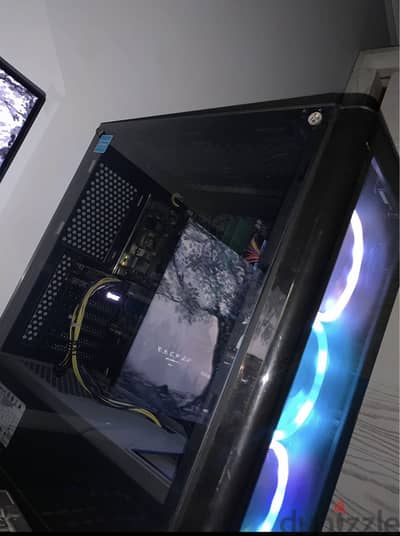 RGB case & monitor