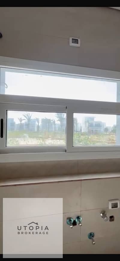 فيلا للبيع في المزارين – العلمين الجديدة | استلام فوري | فيو بحر رائع | 3 غرف نوم – 3 حمامات | فرصة استثمار وسكن مميزة بسعر 50 مليو