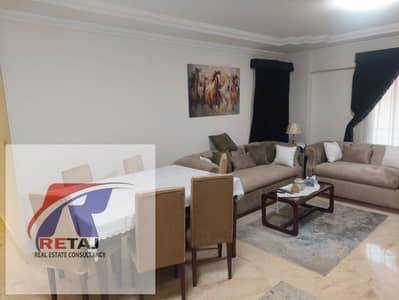 شقه للايجار المفروش في التجمع قرب الواتر واي كمبوند صن سيتي وقرب الجامعة الامريكية و Garden 8 136 متر مع تشطيب سوبر لوكس ب 26000 الف شهريا