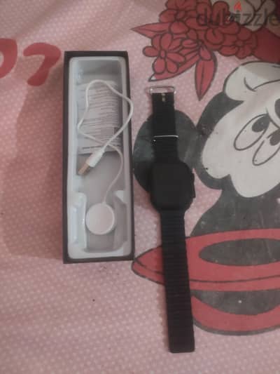 ساعه t900 ultra لسه جديده بحاجتها استعمال يوم واحد