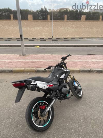 بنلي vlx