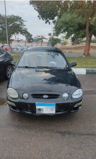 كيا شوما 1999