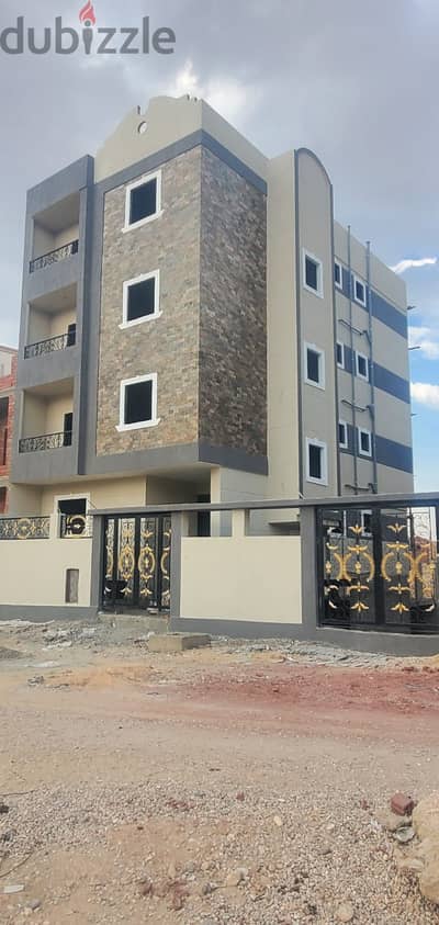 6 Bedrooms 390 sq.M Apartment for sale 3,000,000 EGP in Hadayek October, Giza