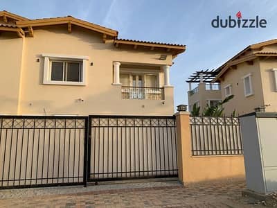 Twin House for Rent in Hyde Park with Private Pool and Jacuzzi