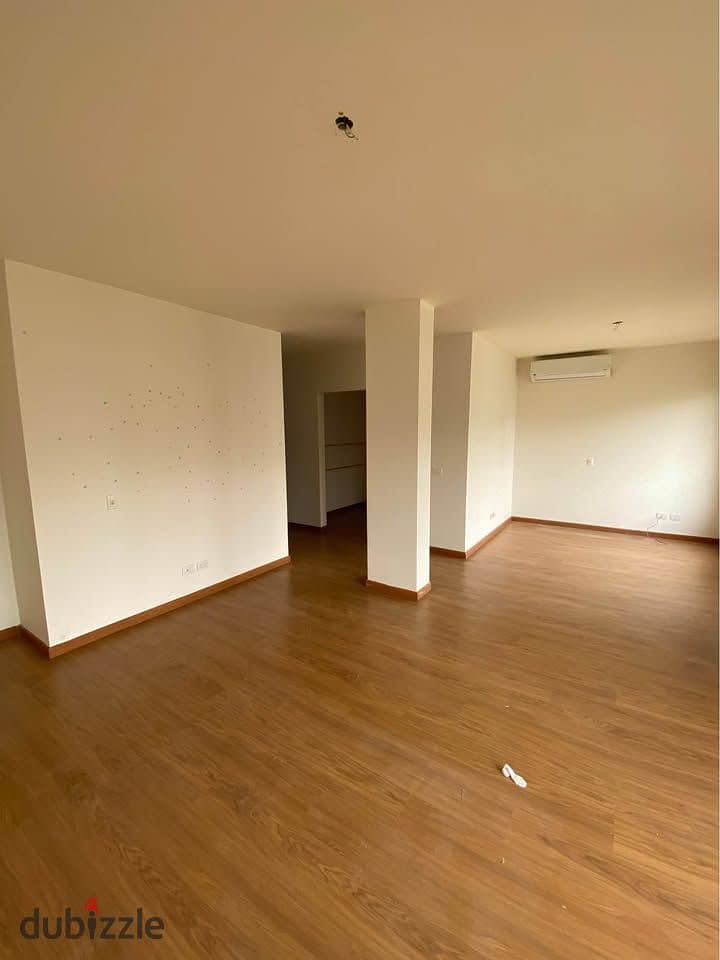 Fully finished apartment with Acs Pyramids view 0 Fully finished apartment with Acs Pyramids view 0