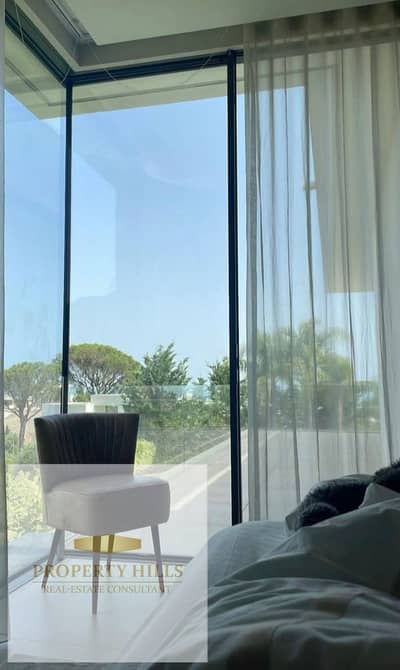 For the first time in New Cairo, a very competitively priced villa with a spacious private garden offered at a bargain price for a quick sale. Serious
