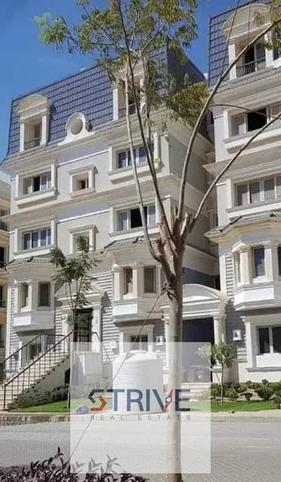 Apartment with garden very prime location on double open view direct on the land scape with down payment and instalment for sale in Creek view