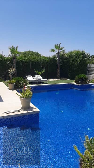 فيلا مع حمام سباحه للايجار في هاسيندا وايت
