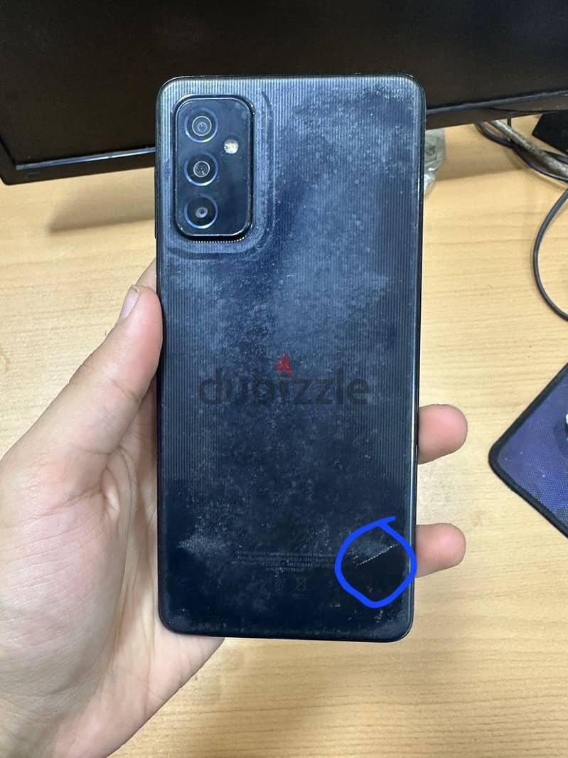 Samsung M52 1