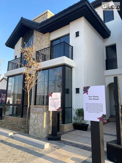 villa ready to move in marq gardens , in New Cairo