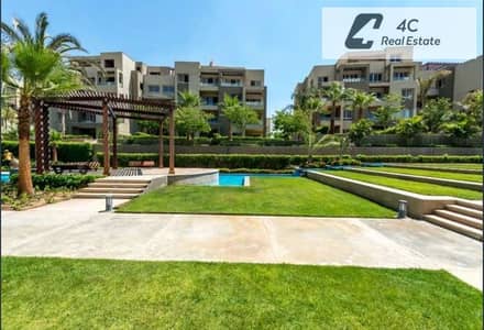 ف مرحلة ايريس Iris  بافل من سعر الماركت ب 400 الف شقة برايم لوكيشن فيو مفتوح 3 غرف  نوم للبيع فى سوان ليك ريزيدنس Swan Lake Residence