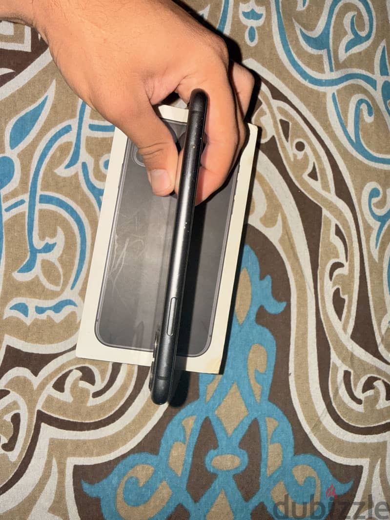 Apple - iPhone 11 4