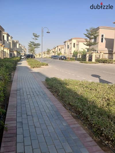 فيلا بموقع مميز 667م  مفروشة بالكامل للبيع في اب تاون كايرو اعمار جاهزة للاستلام الفوري Uptown Cairo Emaar