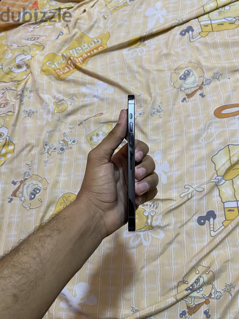 iPhone 14 pro max 4