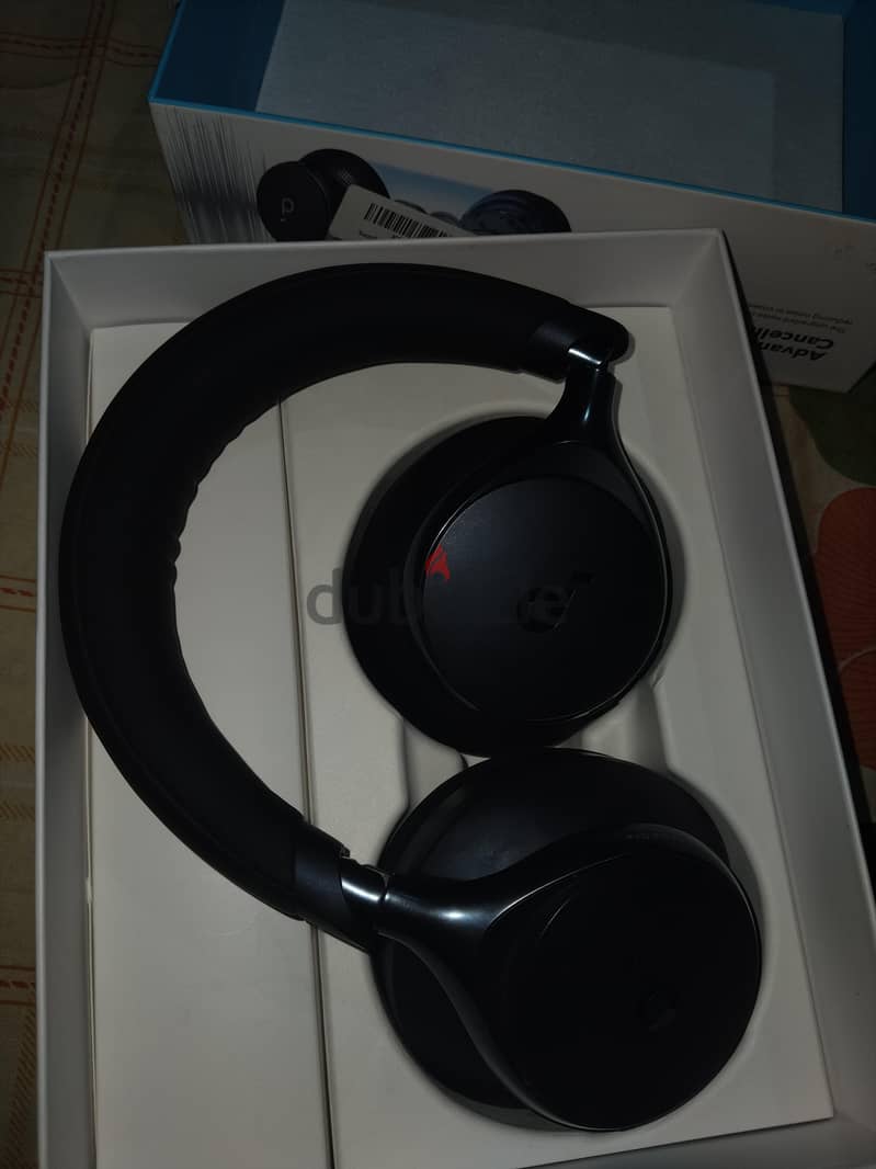 Soundcore Space One سماعة 1
