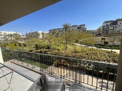 Apartment ultra modern finishing, Fully furnished , for rent at Sodic Eastown Compound New Cairo near to restaurants & gym , Pool & EDNC Mall & Mivida
