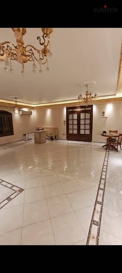شقه للايجار بالمطبخ و التكيفات