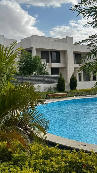 Premuim townhouse corner Ready To Move for sale with installments in Sheikh Zayed