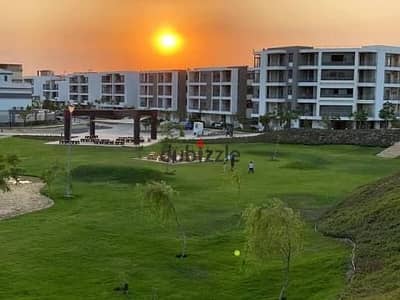 كومبوند تاج سيتي مرحلة club side  شقة 131م جاردن ١٣١  كورنر  مطلوب 3.500 مليون