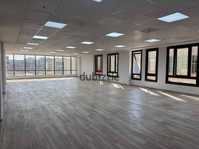 An outstanding administrative headquarters 200m air-conditioned for rent in the strongest location in the fifth assembly