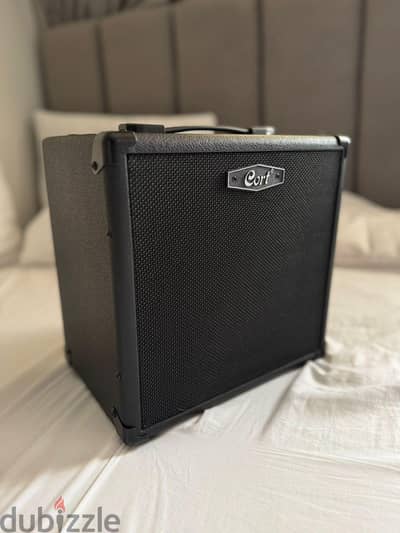 Cort Bass Amplifier