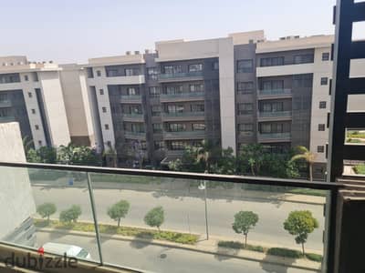 Cash studio for sale in Privado Compound — inside Madinaty, close to services, first occupancy.