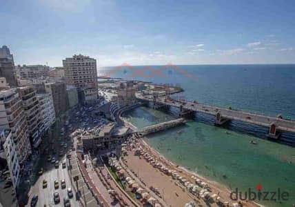 Luxury apartment for sale in Stanley, direct sea view