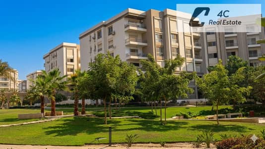 شقة غرفتين نوم للبيع بأقل من سعر السوق، 3/4 تشطيب   استلام فورى فيو لاند سكيب فى موقع مميز للغاية في هايد بارك