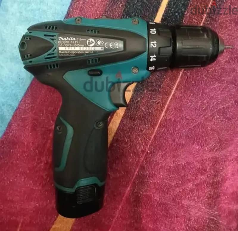Makita 10.8 v 3
