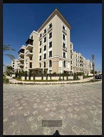 شقة للبيع داخل كمبوند *فيلدج ويست درة Village West Dorra*  مساحة الشقة : *149م*  ارضي بجاردن *50م*