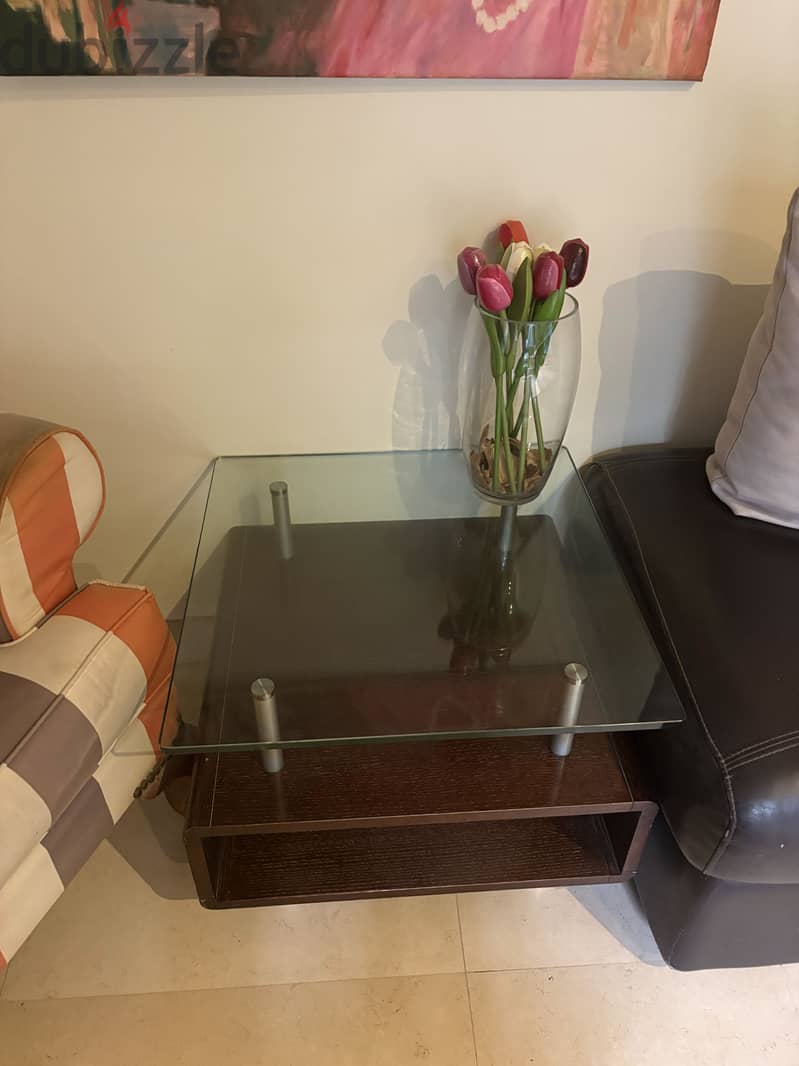1 tea table and 1 side table 1